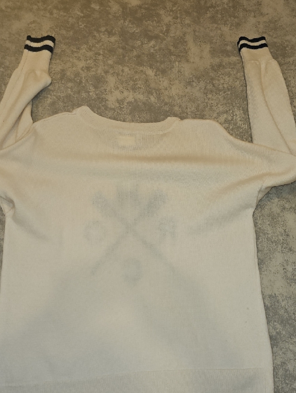 Vineyard Vines Cream Crewneck Sweater with Navy Oar Logo - Picture 3 of 4